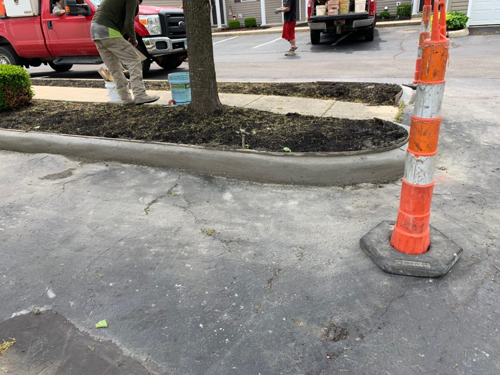 Concrete Curb