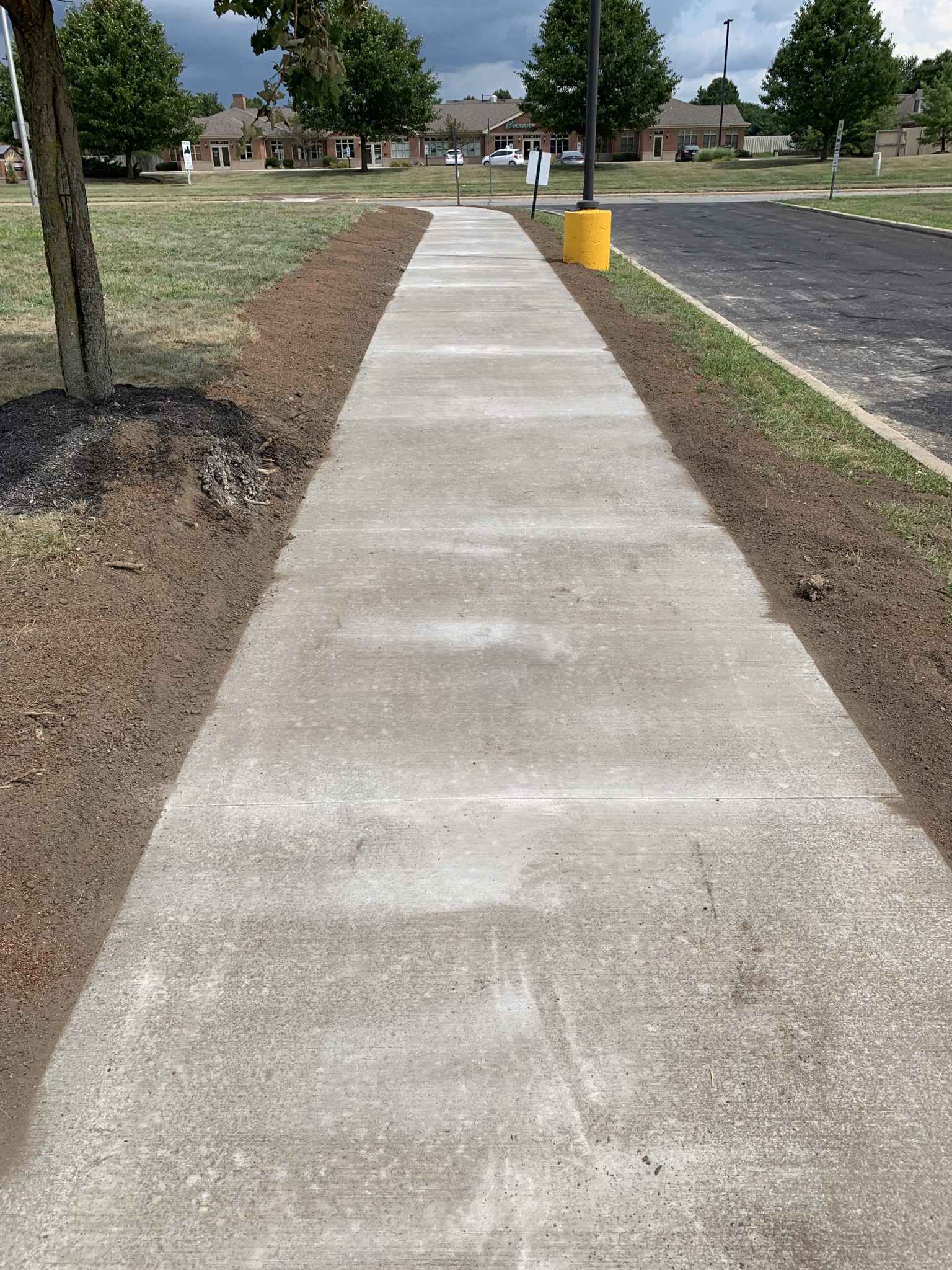 Concrete Sidewalk Curb | Steve Hupp Construction, LLC