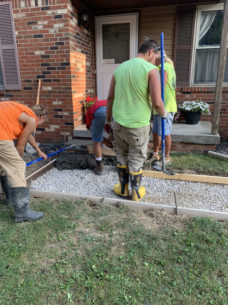 Concrete Sidewalk Curb