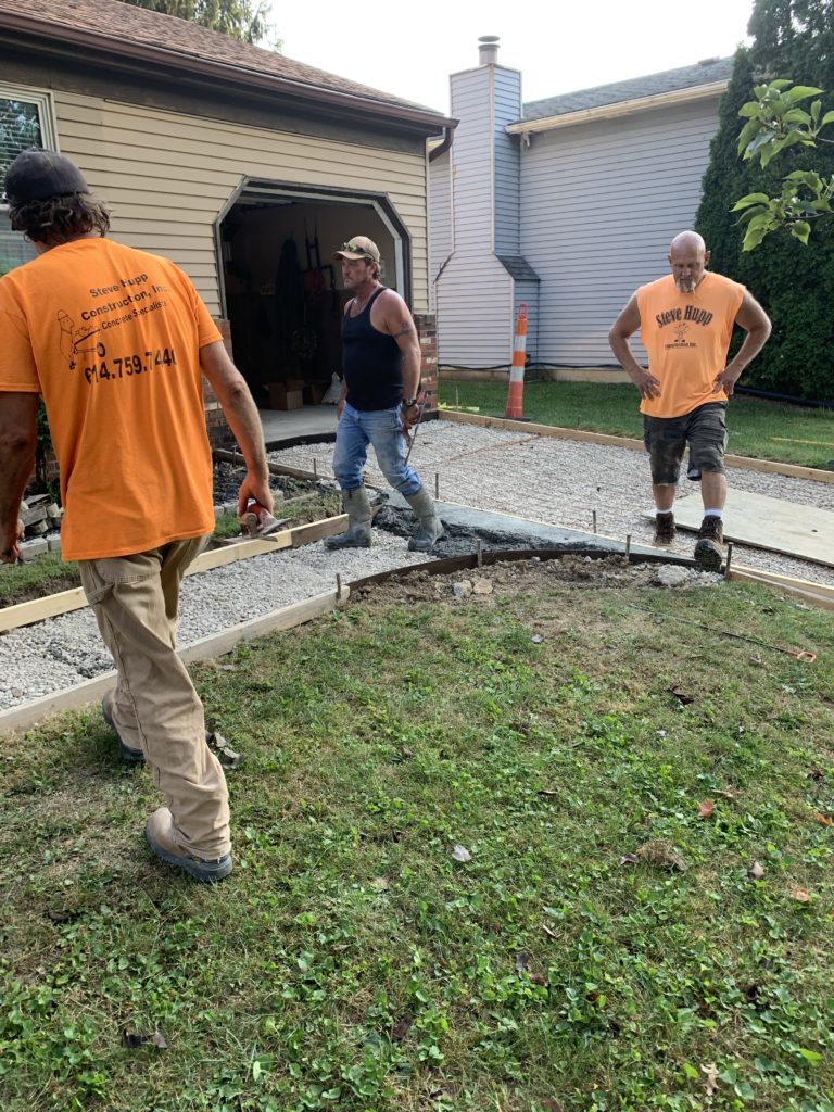 Concrete Sidewalk Curb